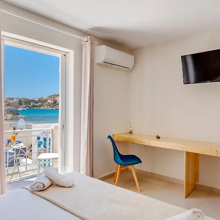 Kamelo Vari (Syros)