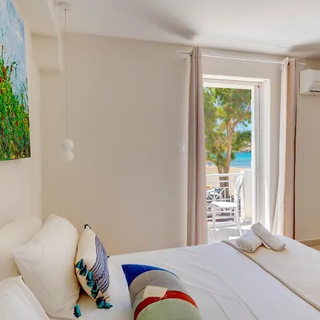 Kamelo Hotel Vari (Syros)