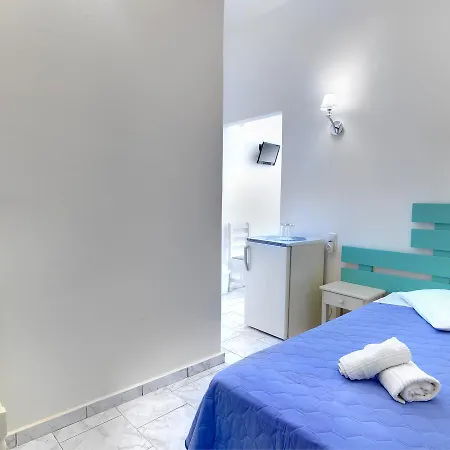 Kamelo Hotel 2*